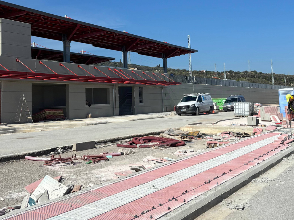 Σταθμός Κιάτου και Έργα Πεζοδρόμησης